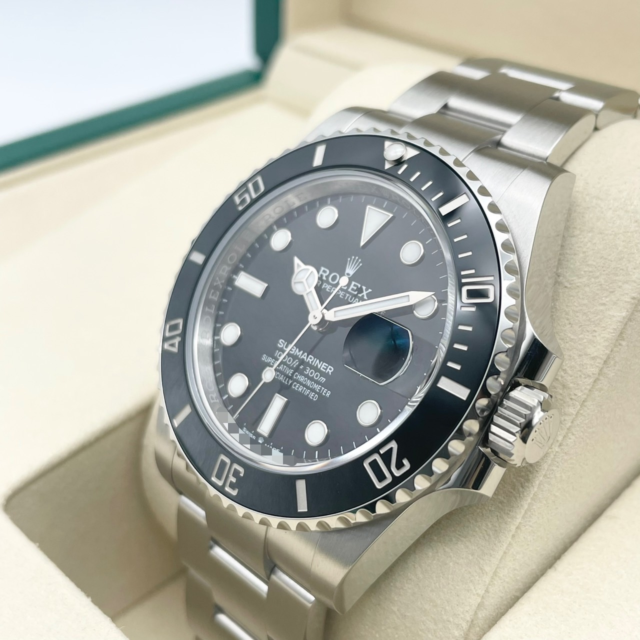 ロレックス サブマリーナーデイト 126610LN ブラック 41mm