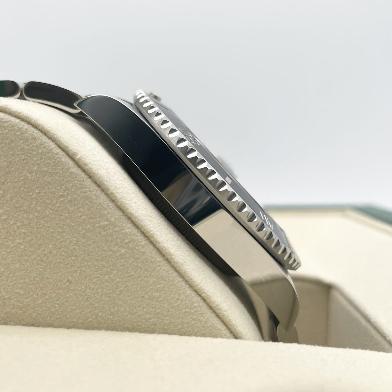 ロレックス サブマリーナーデイト 126610LN ブラック 41mm