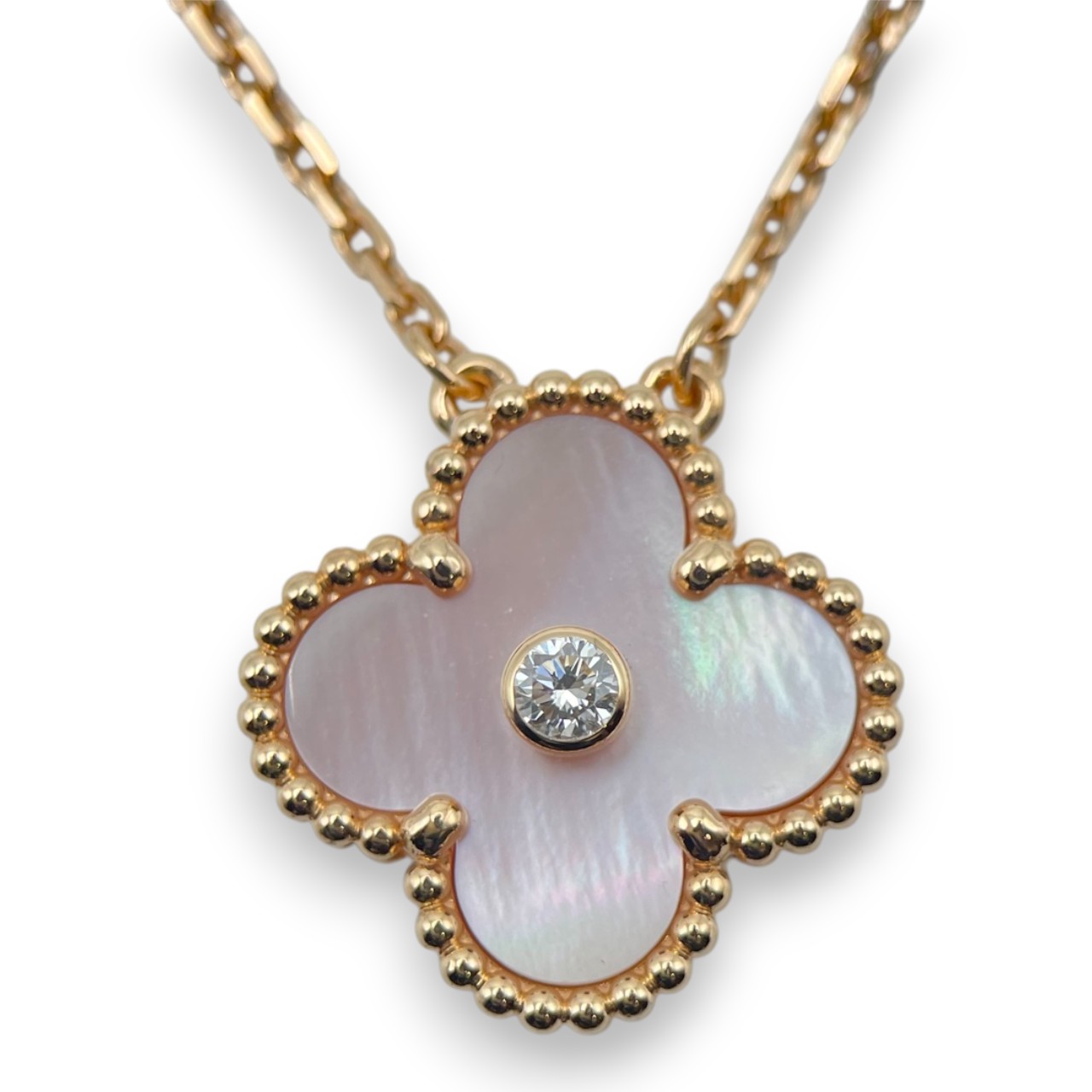 【2025年ホリデー限定】ヴァンクリーフ＆アーペル ヴィンテージアルハンブラ ネックレス VCARPM0P00 ピンクシェル ローズゴールド