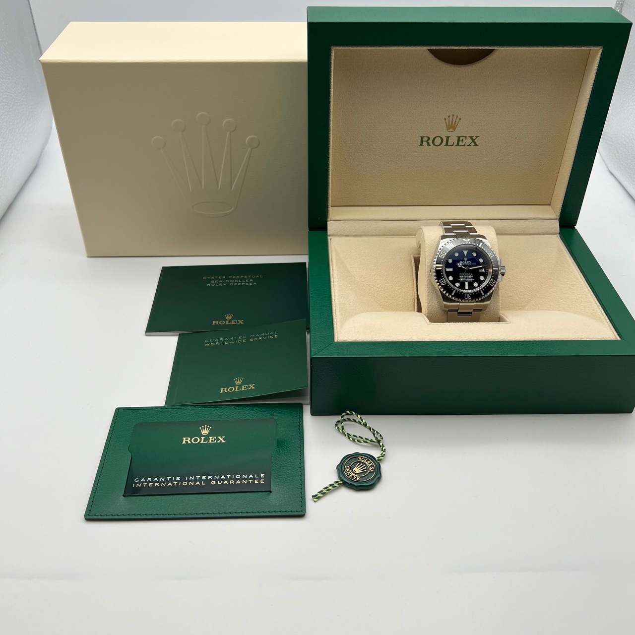 ロレックス シードゥエラーディープシー 136660 Dブルー オイスターブレスレット 44mm