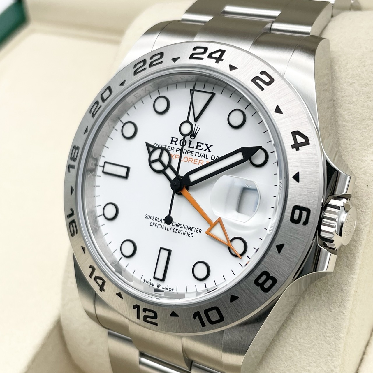 ロレックス エクスプローラーII 226570 ホワイト オイスターブレスレット 42mm