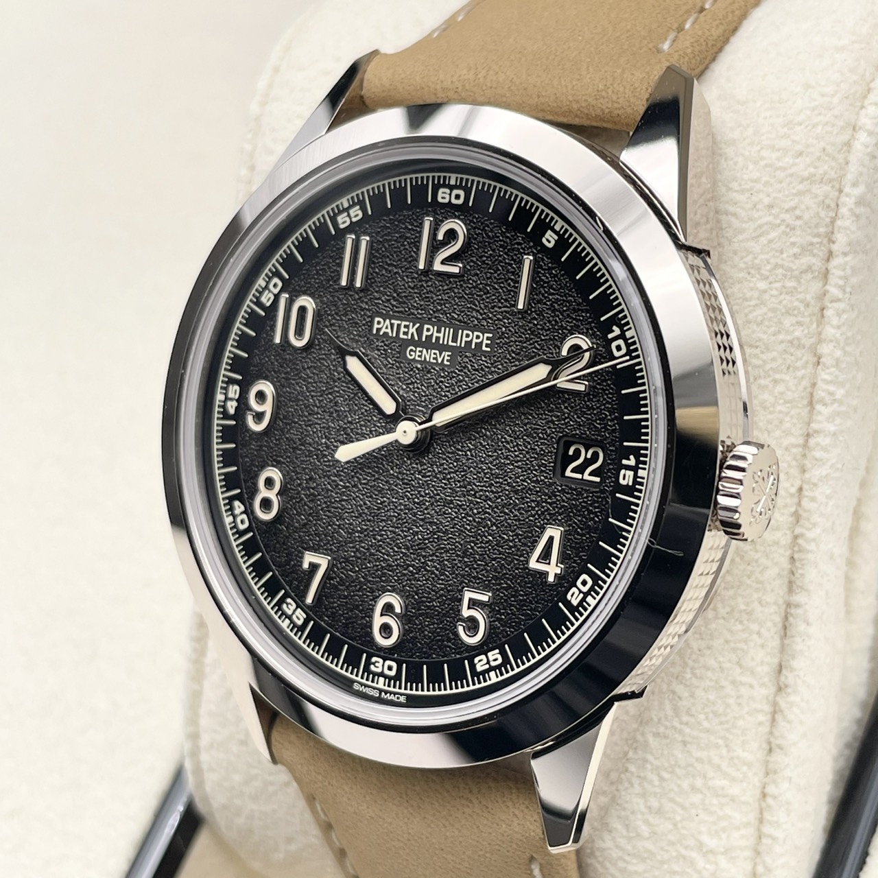 パテックフィリップ カラトラバ 5226G-001 ブラック 40mm