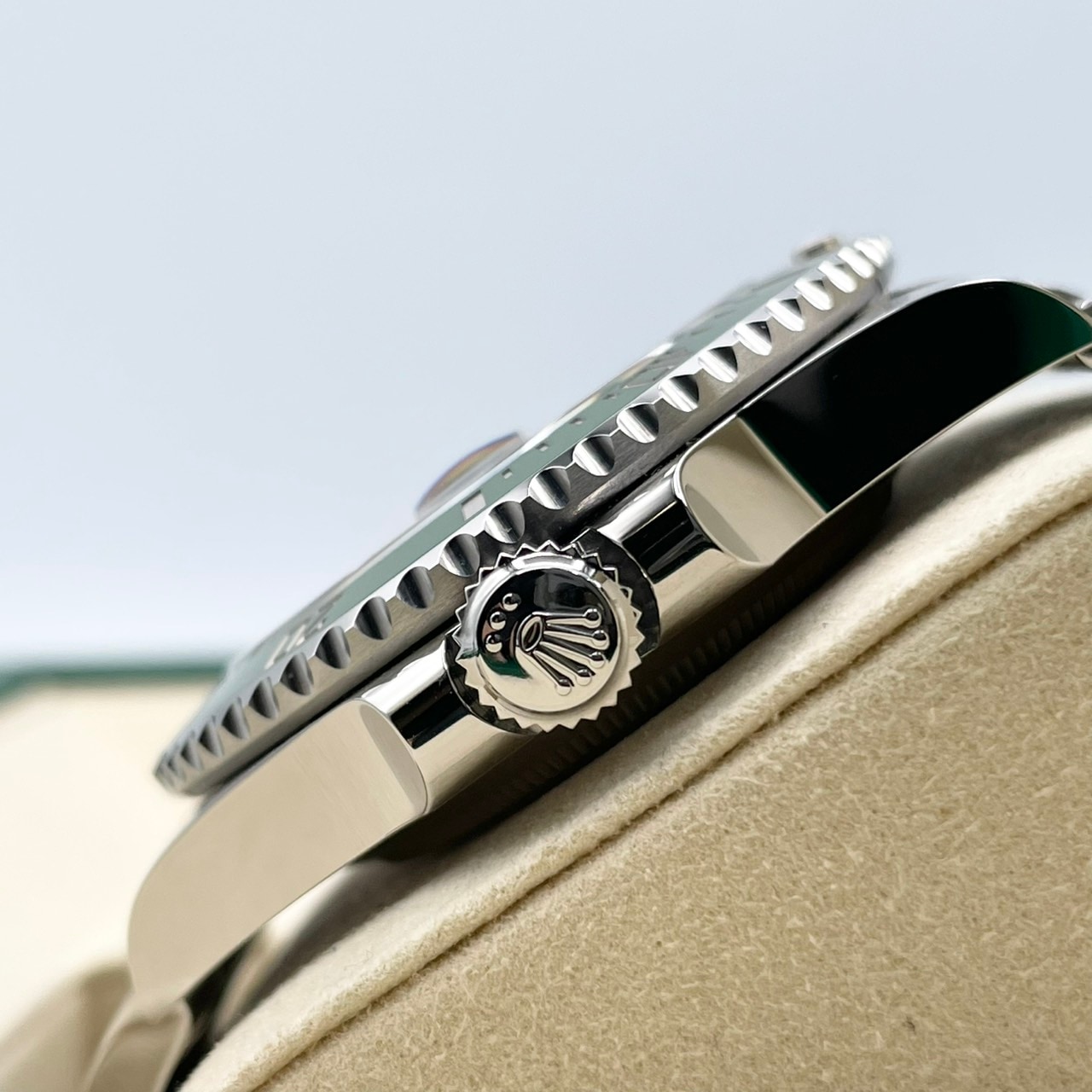 ロレックス サブマリーナ デイト 126610LV ブラック 41mm