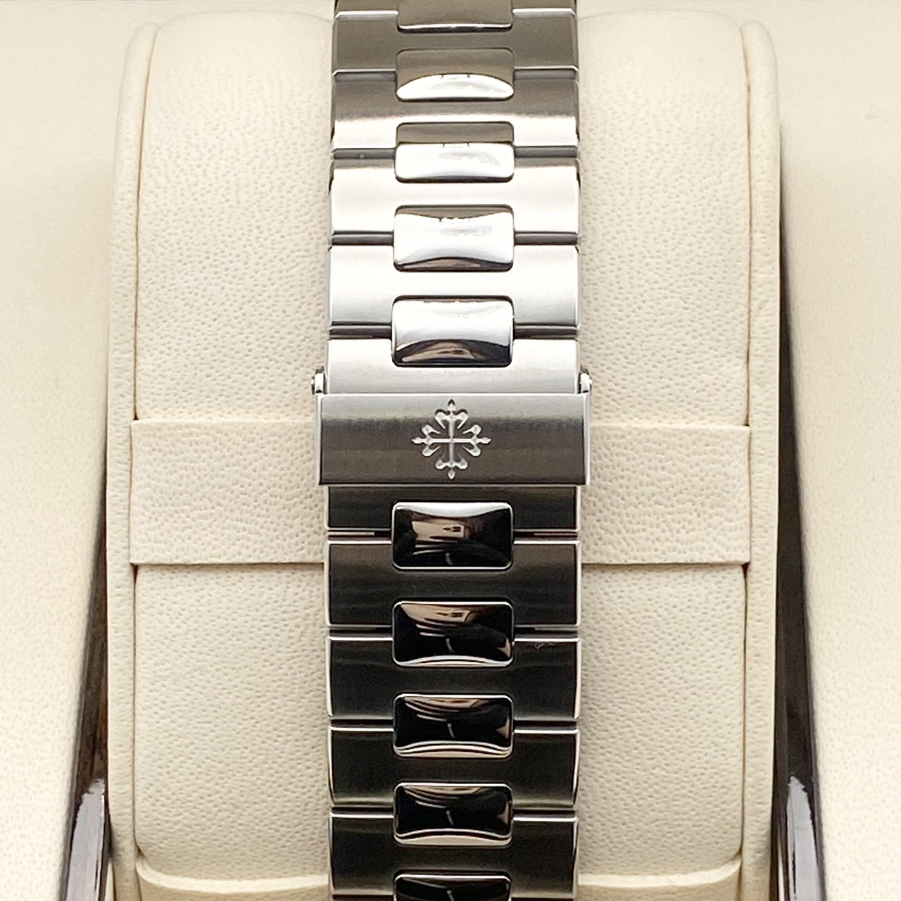 パテックフィリップ ノーチラス 5711/1A-010 ステンレススチール ブルー 40mm