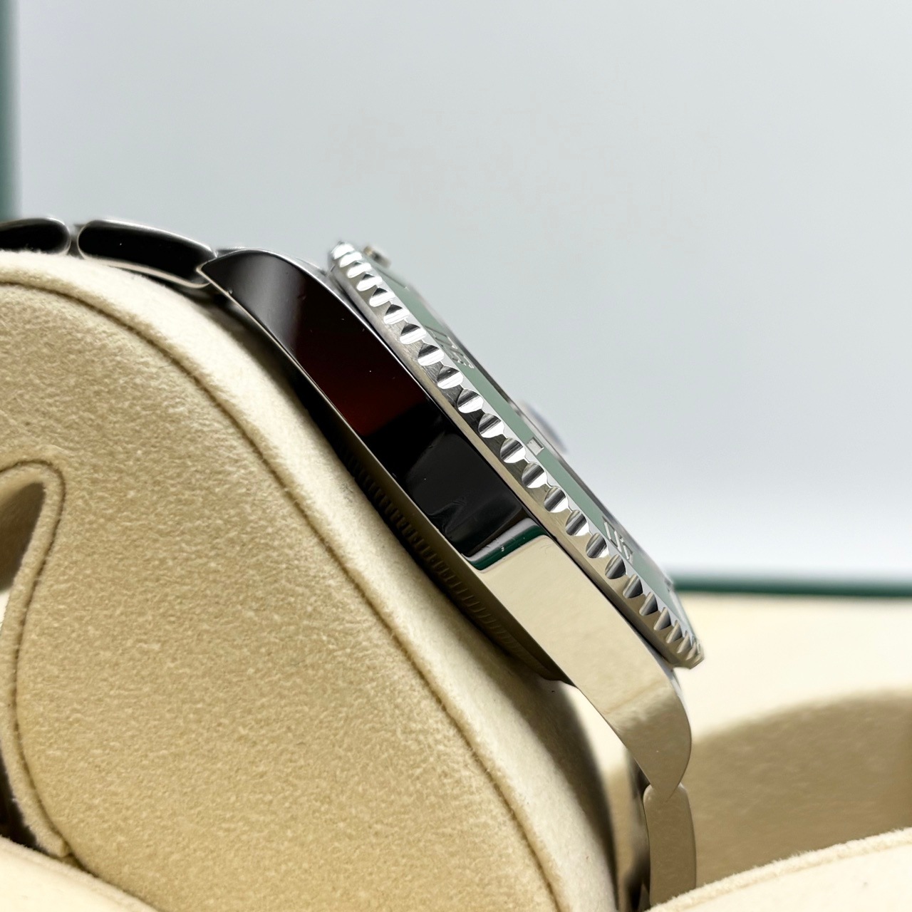 ロレックス サブマリーナ デイト 126610LV ブラック 41mm
