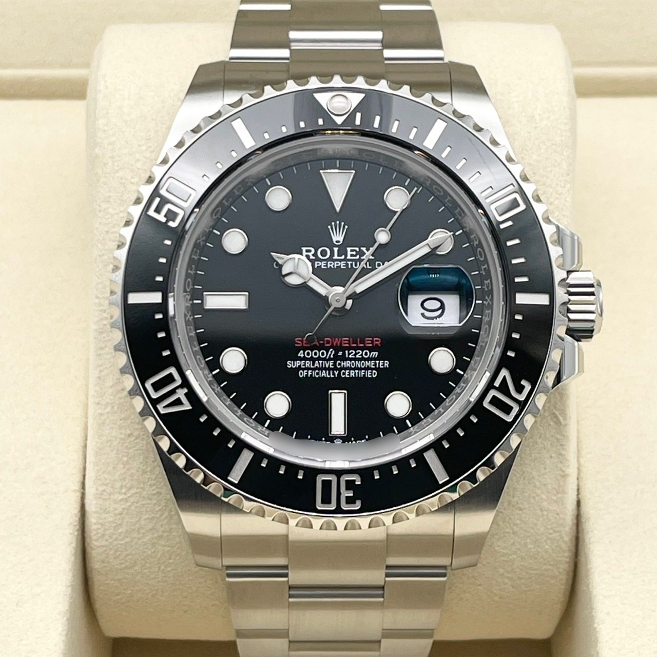 ロレックス シードゥエラー 126600 ブラック オイスターブレスレット 43mm