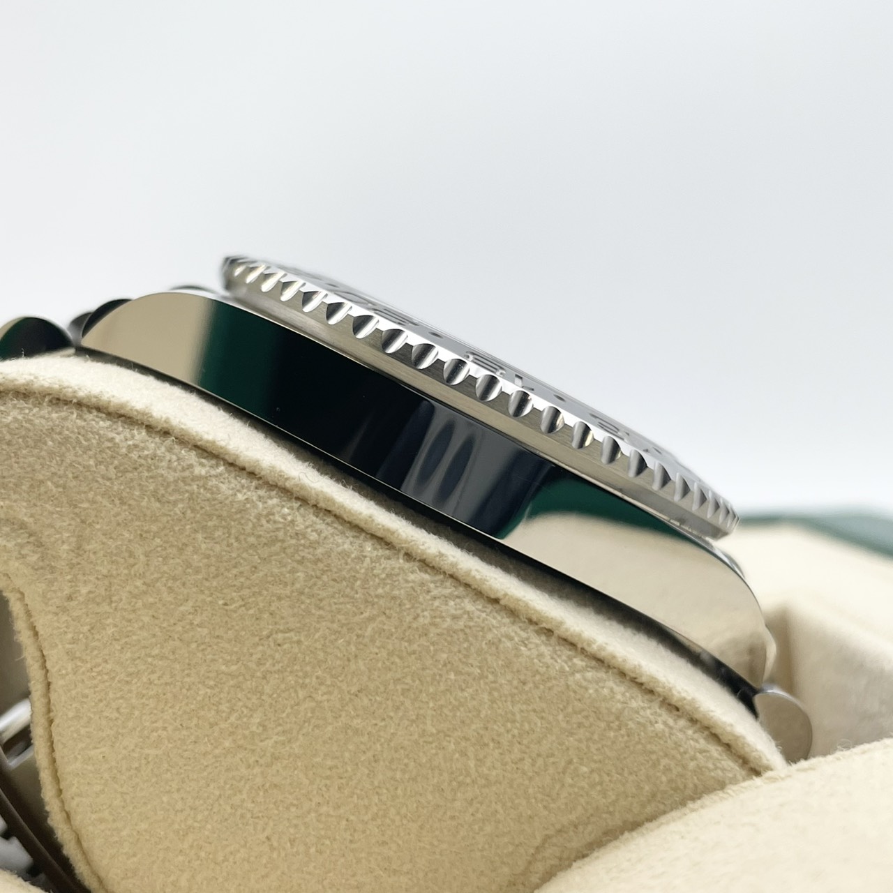 ロレックス GMTマスターII 126710GRNR ブラック ジュビリーブレスレット 40mm