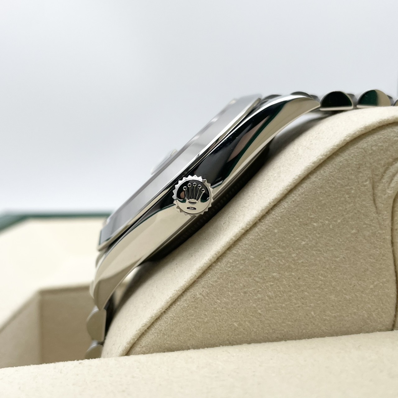 ロレックス デイトジャスト 126300 ブラック ジュビリーブレスレット 41mm