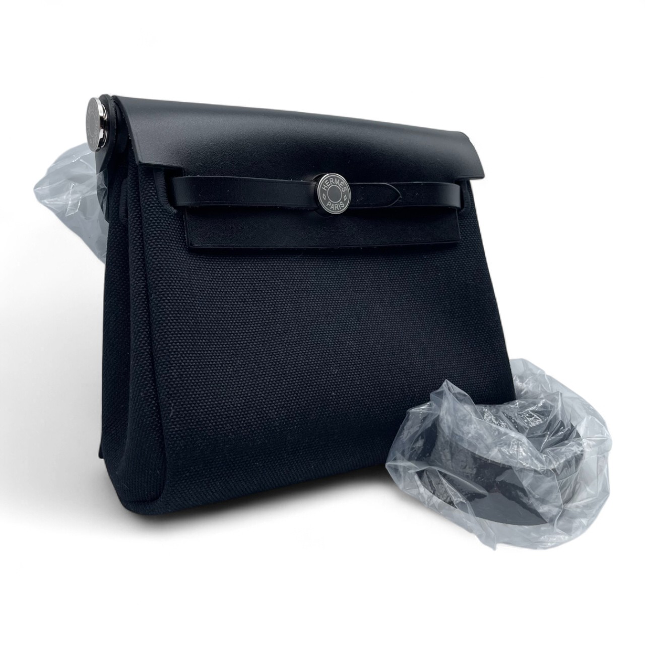 エルメス エールバッグ ジップ ミニ 20 ノワール トワルミリタリー/ヴァッシュハンター シルバー金具 K刻印