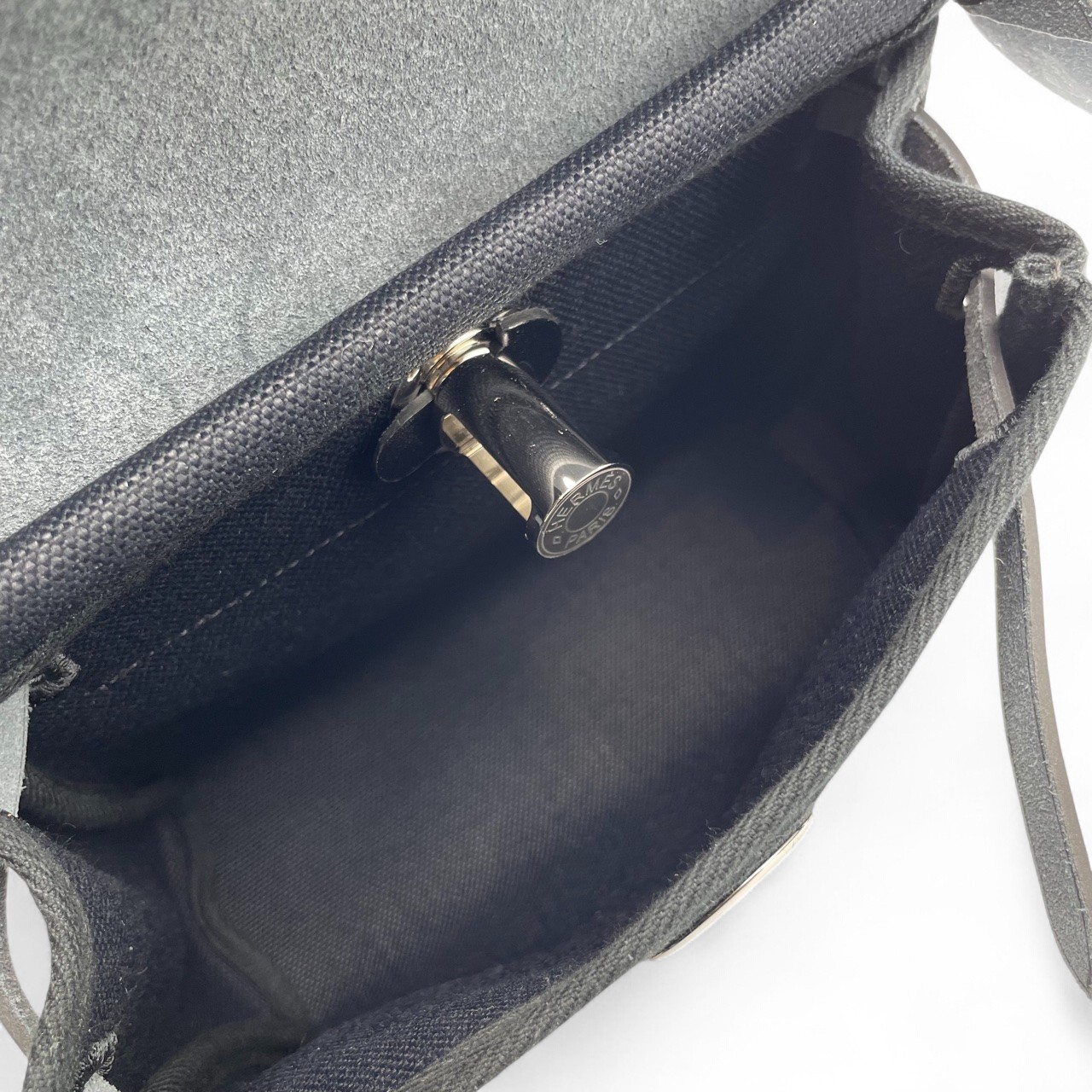 エルメス エールバッグ ジップ ミニ 20 ノワール トワルミリタリー/ヴァッシュハンター シルバー金具 K刻印