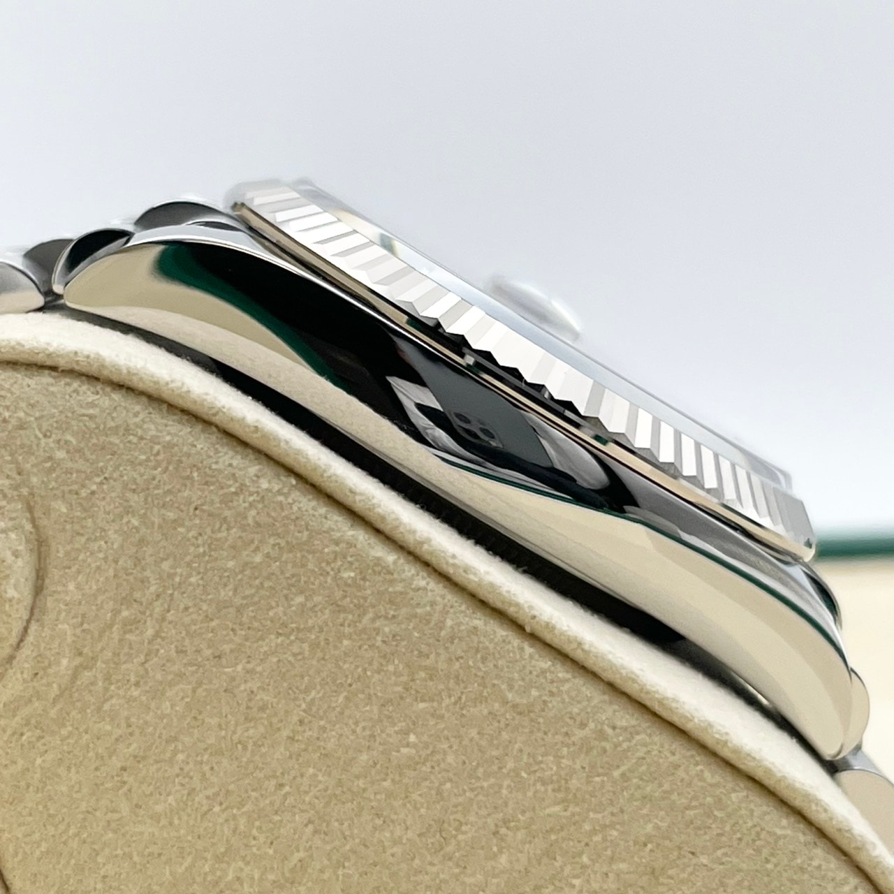 ロレックス デイトジャスト 126234 ブライトブルー ジュビリーブレス 36mm