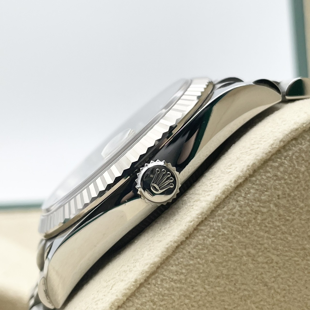 ロレックス デイトジャスト 126234NG ホワイトマザーオブパール ジュビリーブレス 36mm