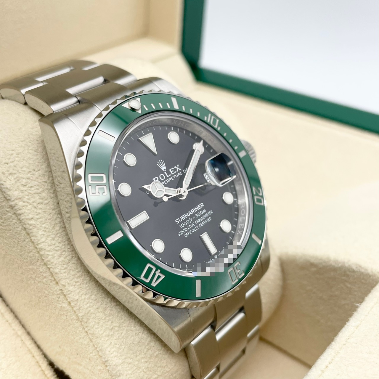 ロレックス サブマリーナ デイト 126610LV ブラック 41mm