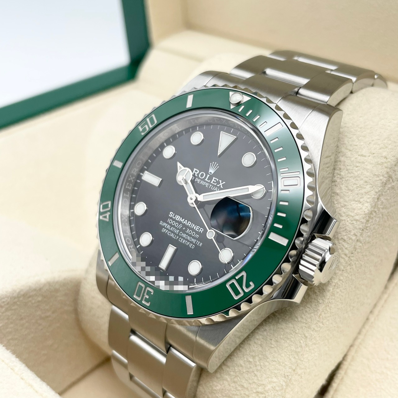 ロレックス サブマリーナ デイト 126610LV ブラック 41mm