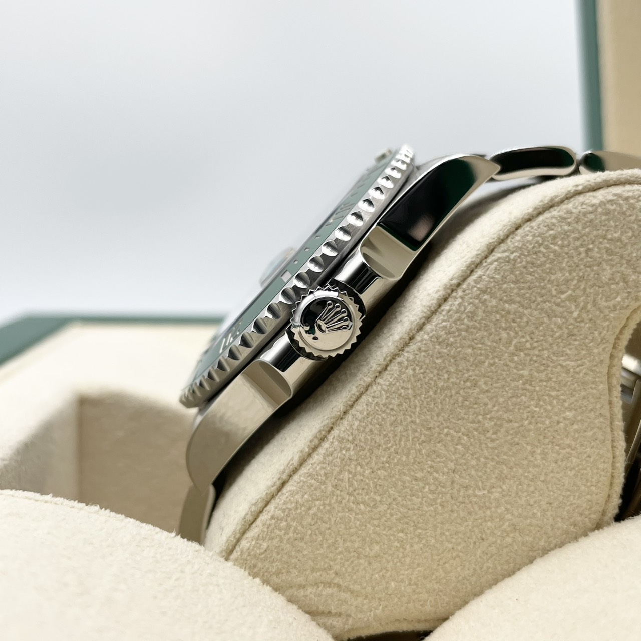 ロレックス サブマリーナ デイト 126610LV ブラック 41mm