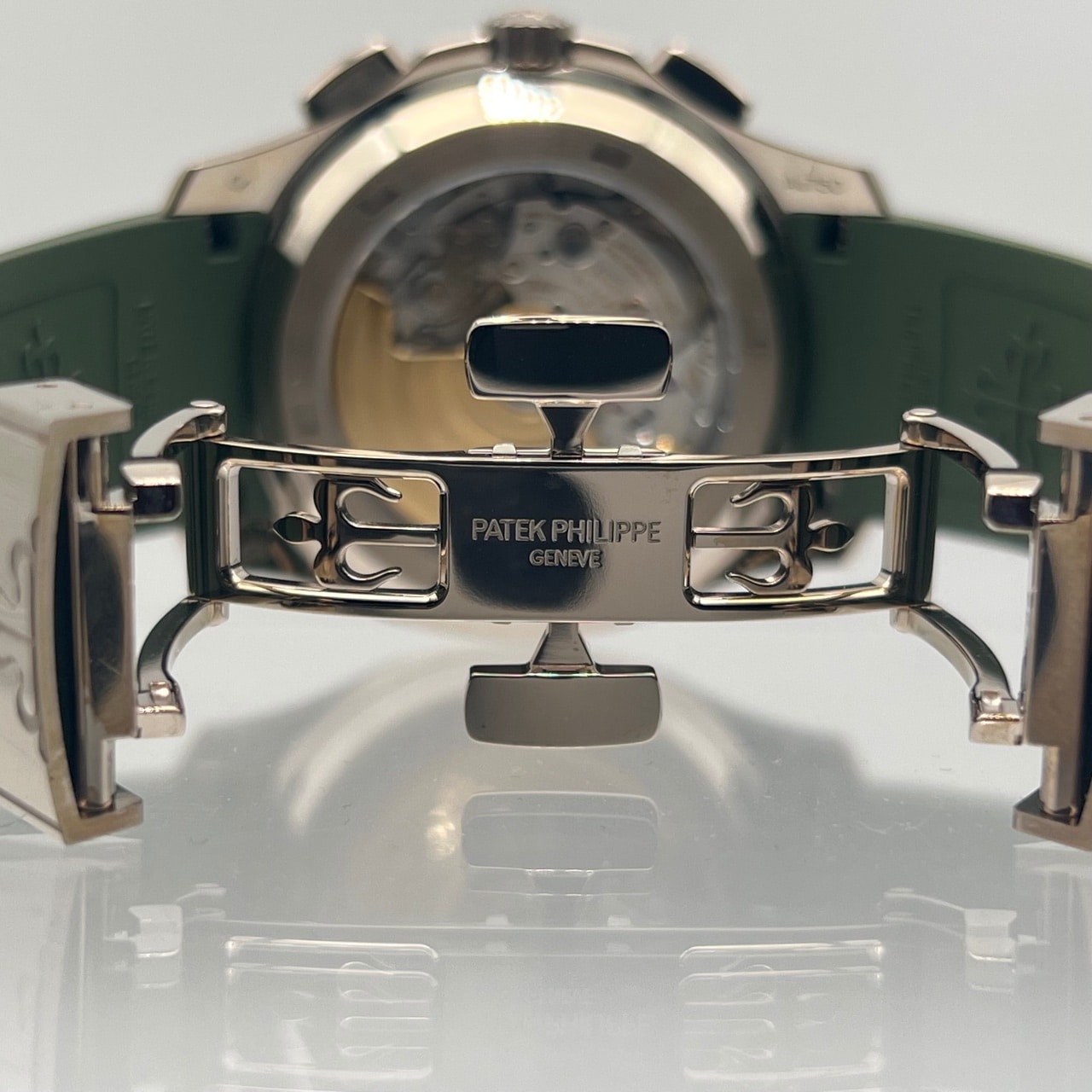 パテックフィリップ アクアノート 5968G-010 カーキグリーン 42.2mm