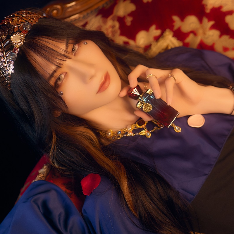 ファタリテ オードパルファン 窒息する薔薇 / 50mL