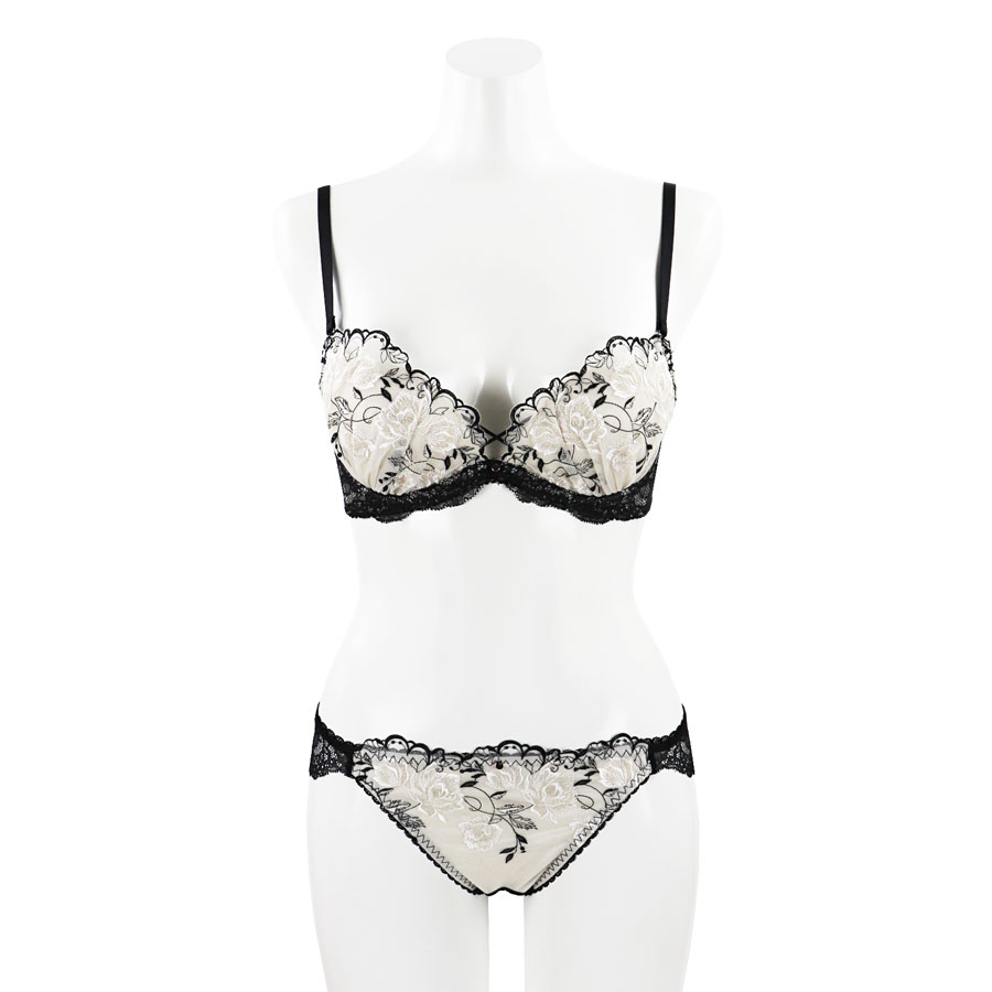 �����ա��֥顡�£å��å�