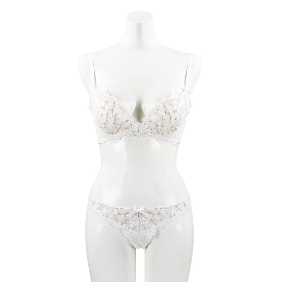 �ʥǥ������֥顡�£å��å�