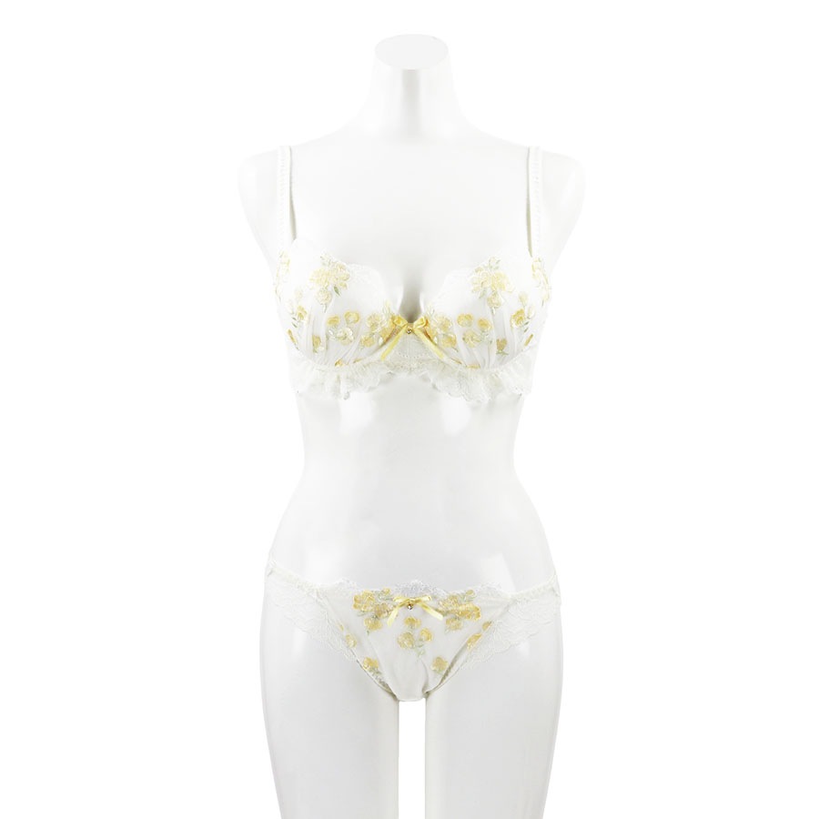 ��ꥢ�󡡥֥顡�£å��å�