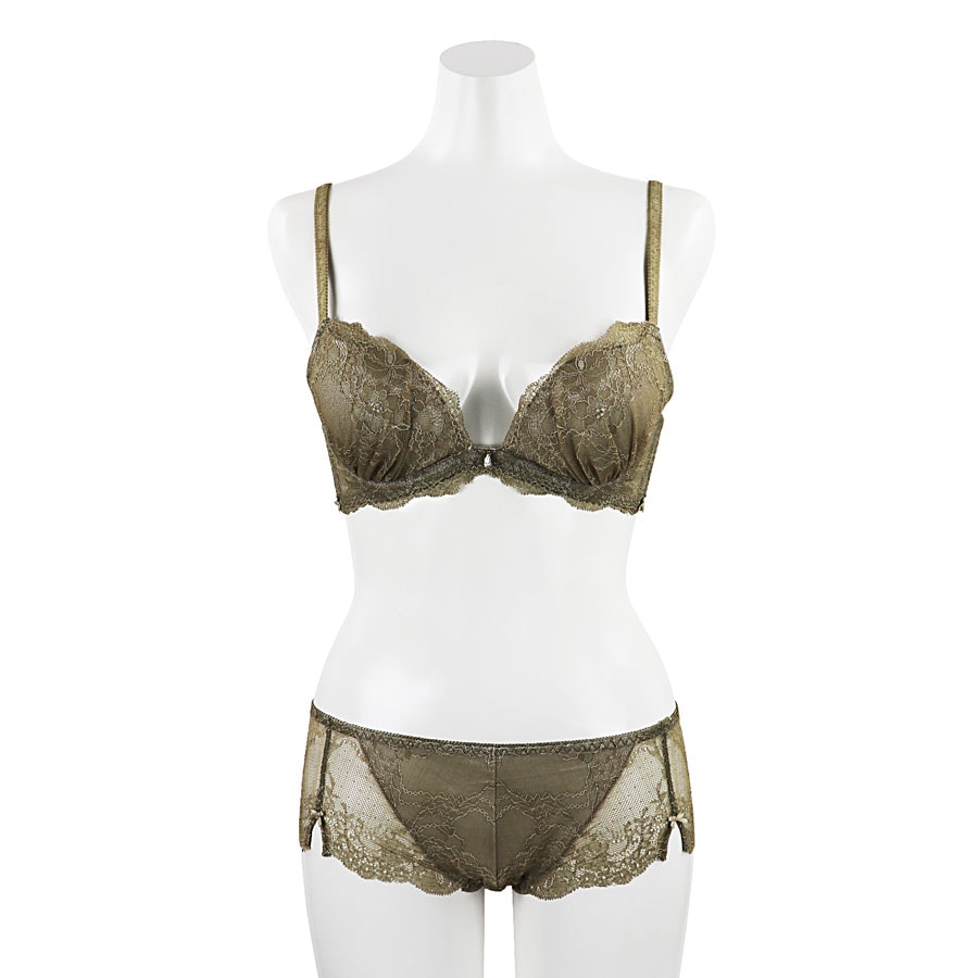 �������ʥ롡�֥顡�£å��å�