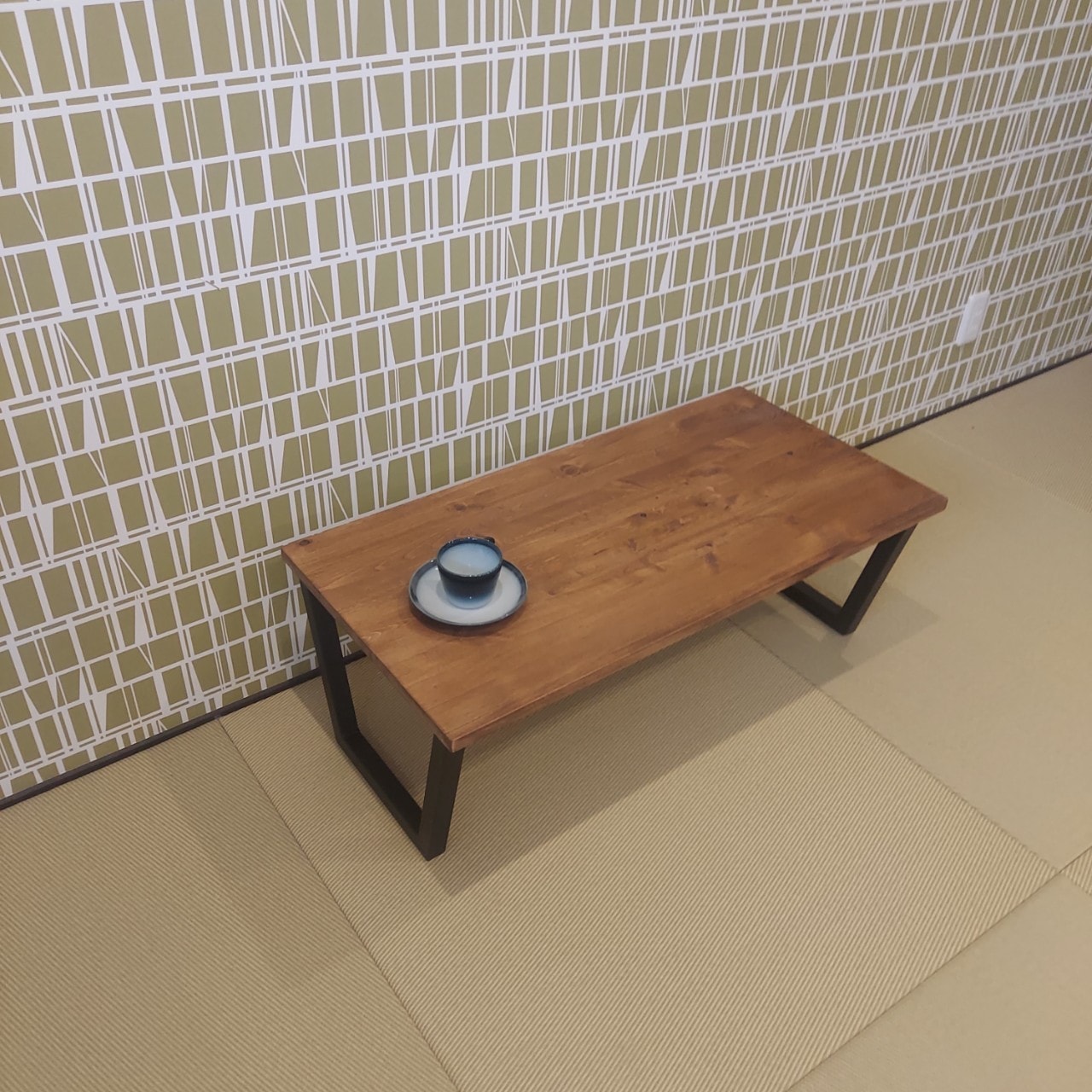 L90×W45×H32ローテーブル アイアン角脚台形型 | テーブル | m2works