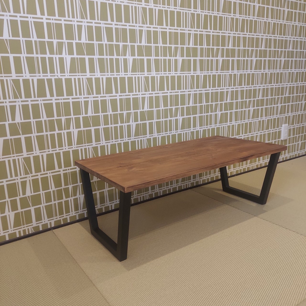 L90×W45×H32ローテーブル アイアン角脚台形型 | テーブル | m2works