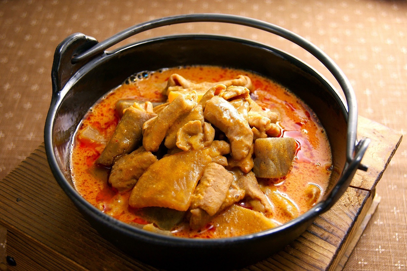 旨辛豚もつ煮 1kg<p>(国産もつ使用)