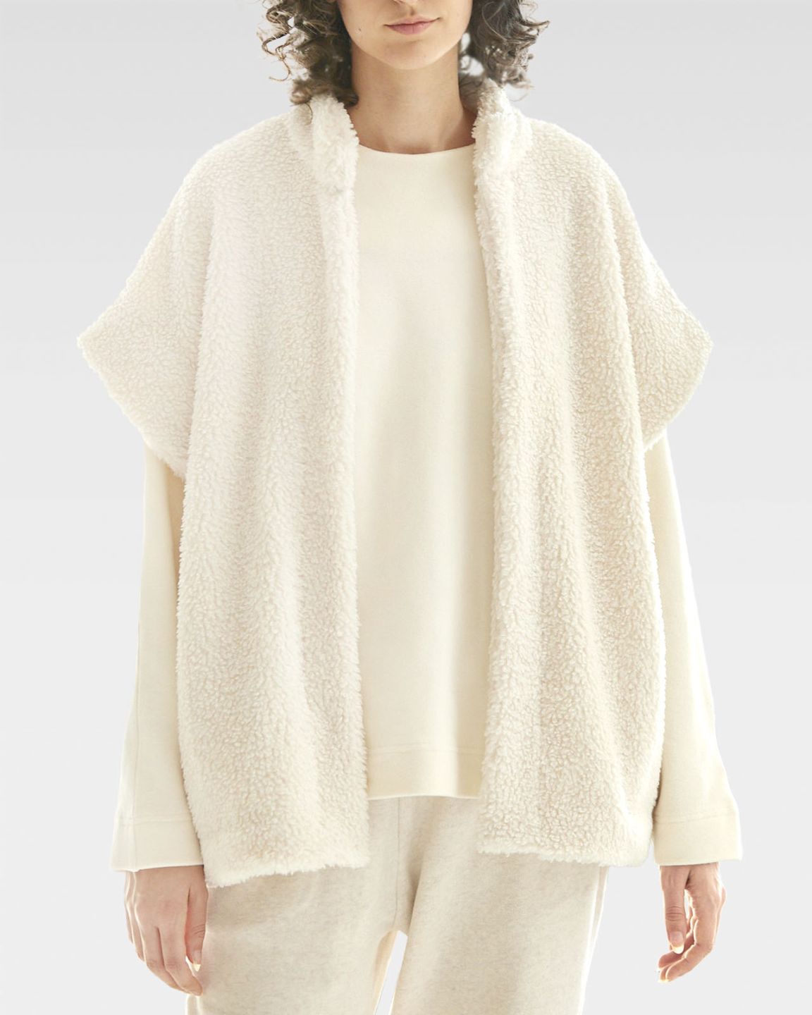 PLUTO｜ボアガウンベスト