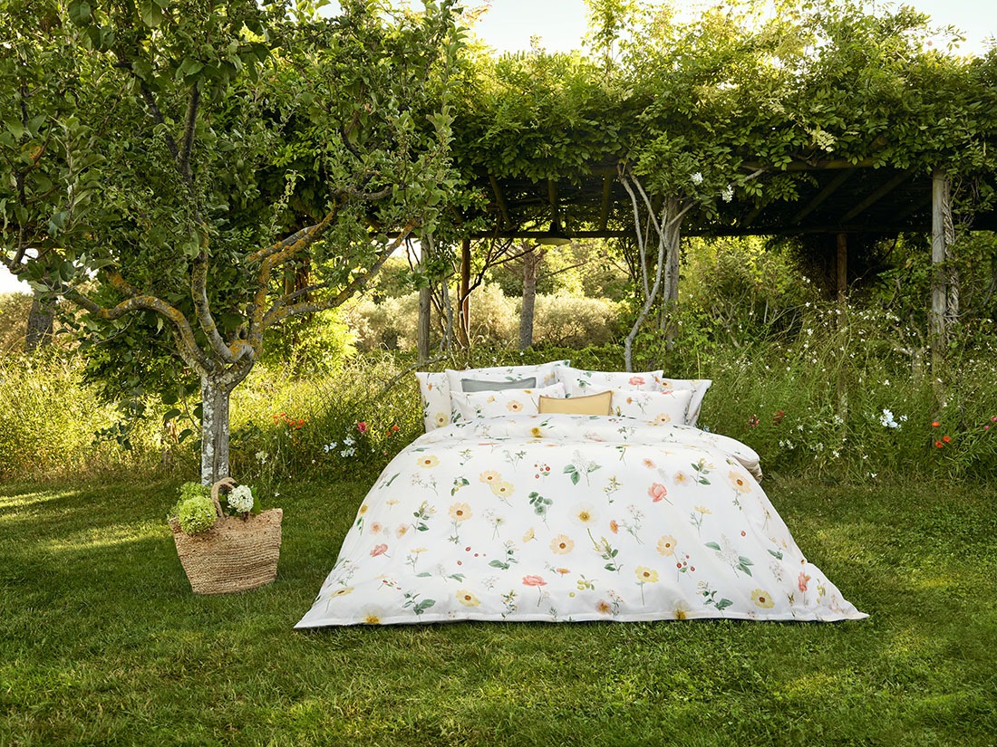 SCHLOSSBERG�óݤ����ĥ��С��å��󥰥� 150x210cm��ZINNIA