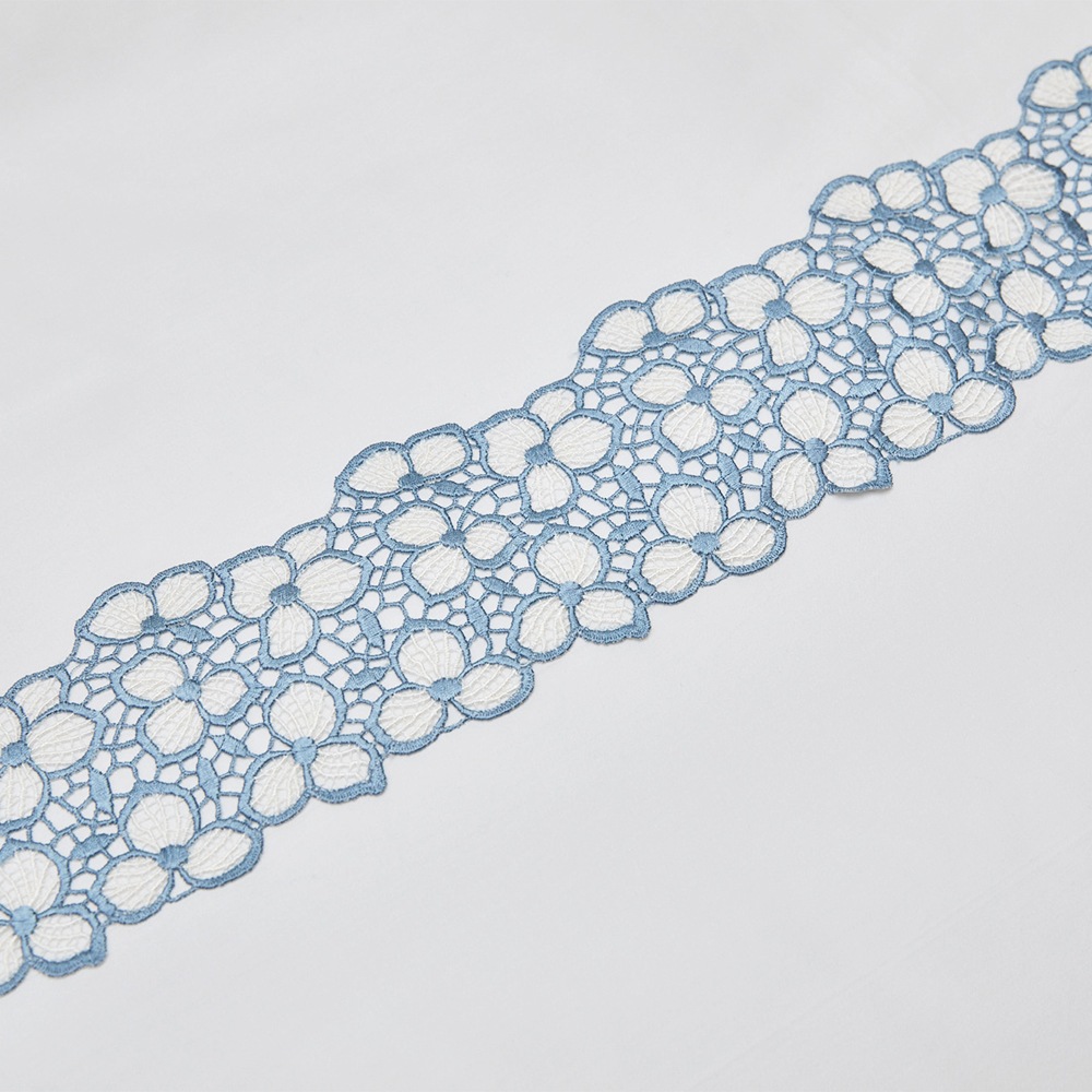 BAGNI VOLPI NOEMI�óݤ����ĥ��С��å��󥰥� 150x210cm��ALEMAGNA LACE�å֥롼