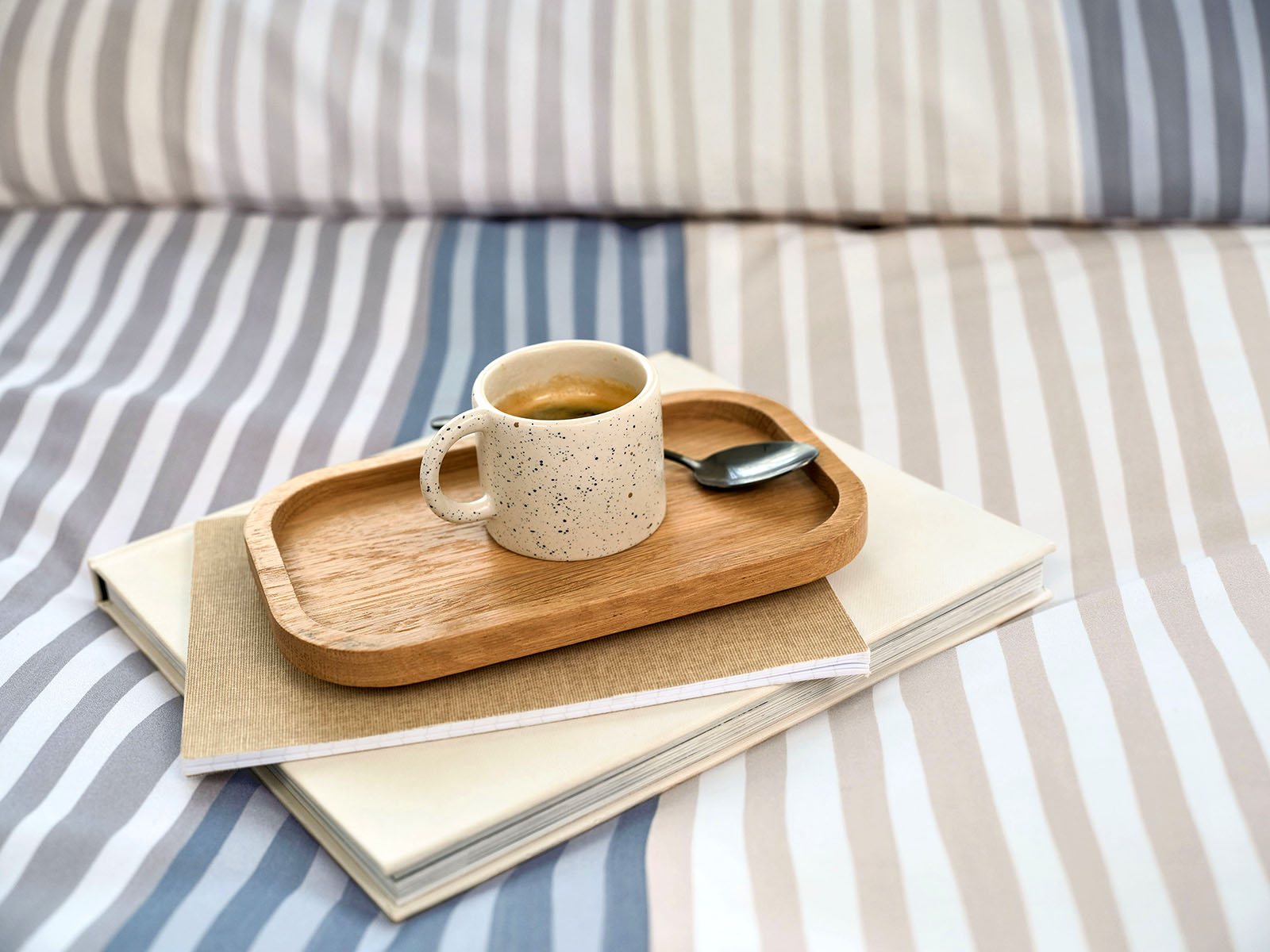 SCHLOSSBERG�óݤ����ĥ��С��å��󥰥� 150x210�ѡ�MELVIN