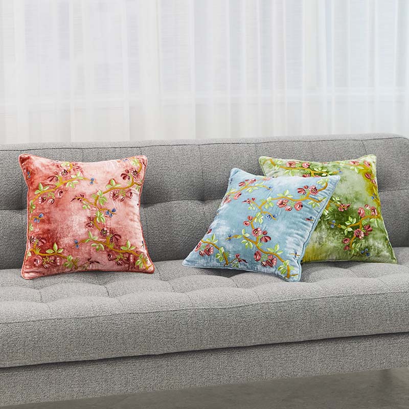 Anke Drechselアンケ・ドレッチェルクッションHPdecoatrier Anke Drechsel】 シルクベルベットクッション – FEELSEEN