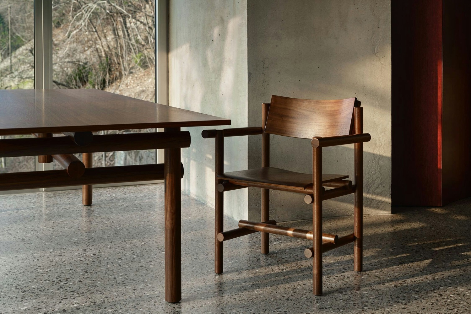 ミューク ウッド アームチェアの通販 | 家具・インテリア通販 MAARKET