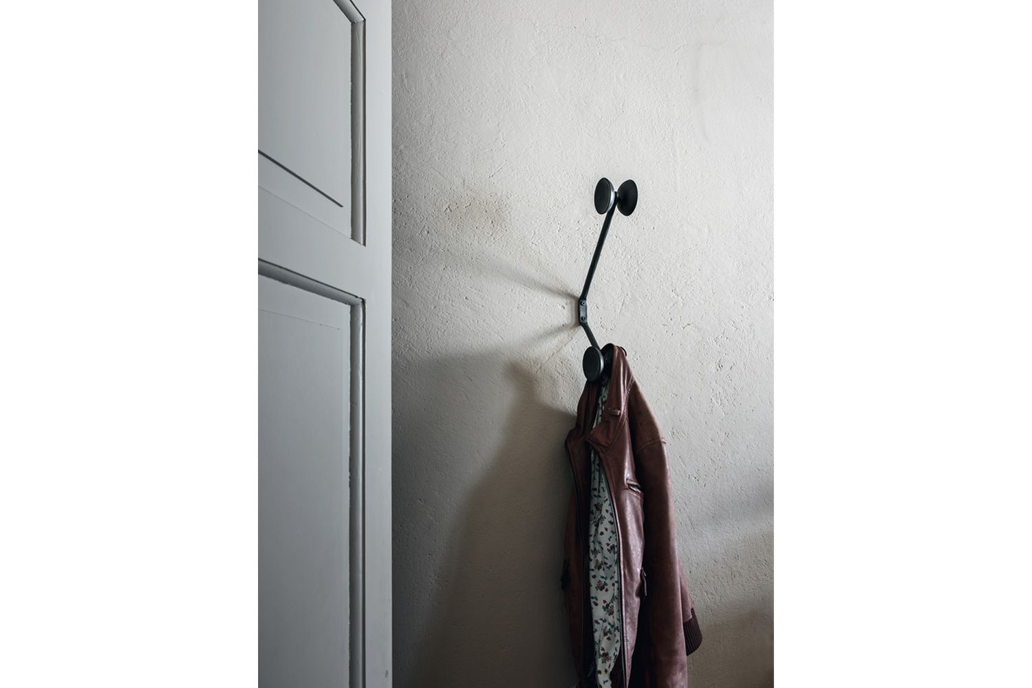 オフィチーナ ウォールコートハンガーの通販 | 家具・インテリア通販