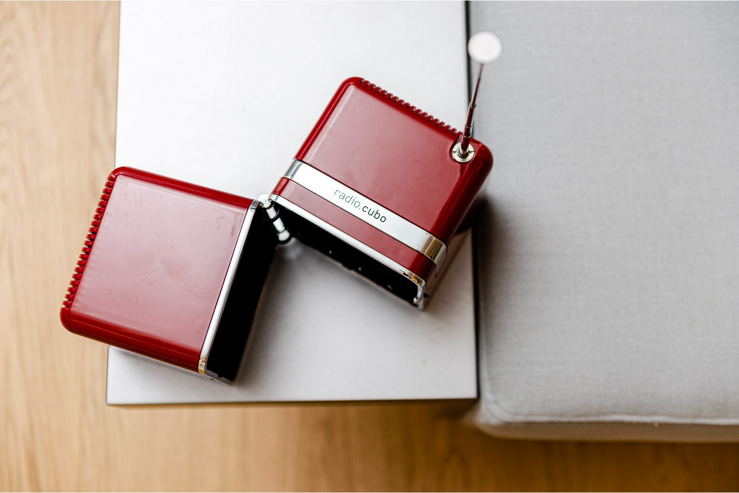ブリオンベガ BRIONVEGA radio.cubo ラジオクーボ radio.cubo | ラジオクーボ by Brionvega | Generate Design