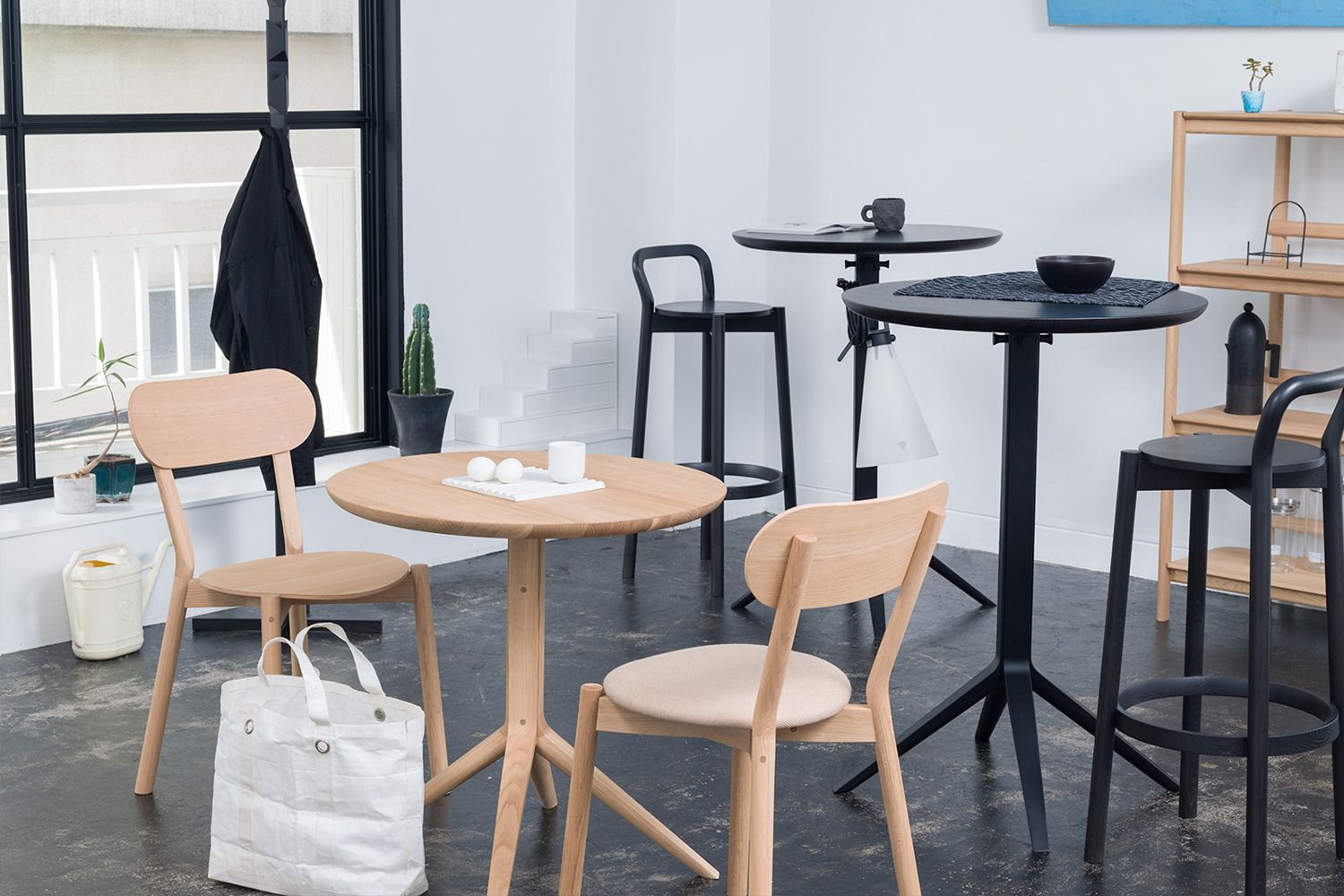 スカウトビストロテーブルの通販 | 家具・インテリア通販 MAARKET