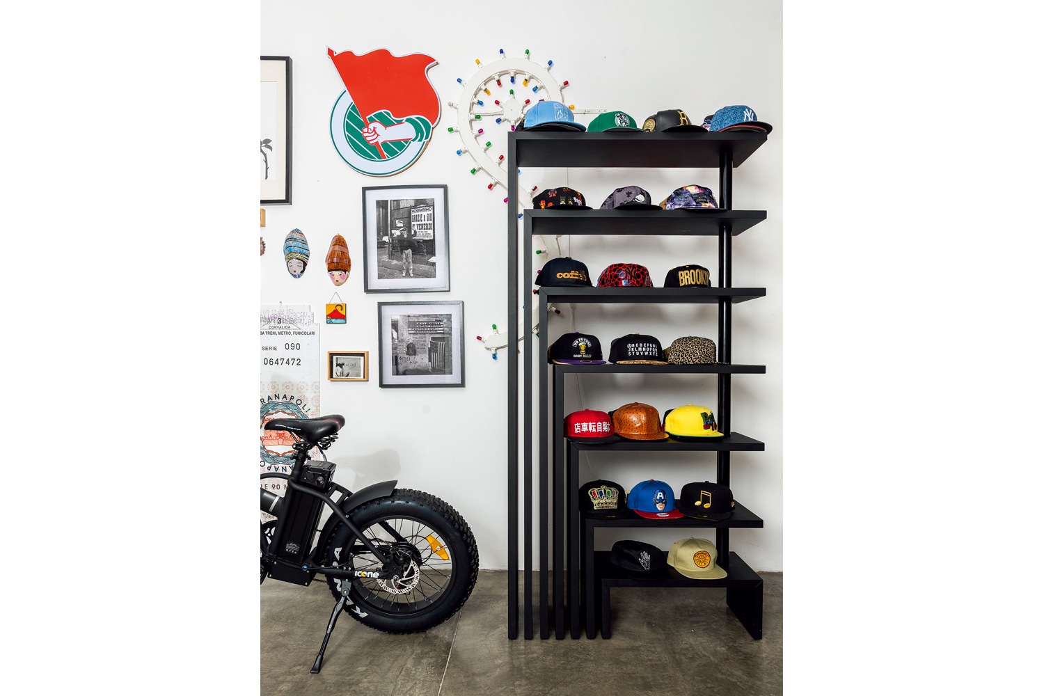 ジョイ 回転棚式シェルフの通販 | 家具・インテリア通販 MAARKET