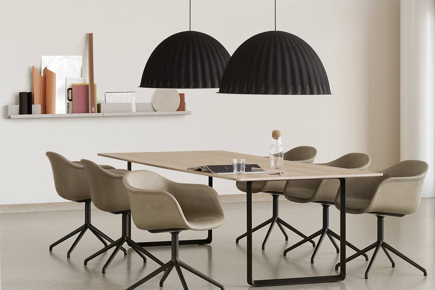 連休セール！muuto folded シェルフ large フォルデッドシェルフ フォルデッドシェルフ / 63 x 16.5cm ミディアムの通販 | 家具