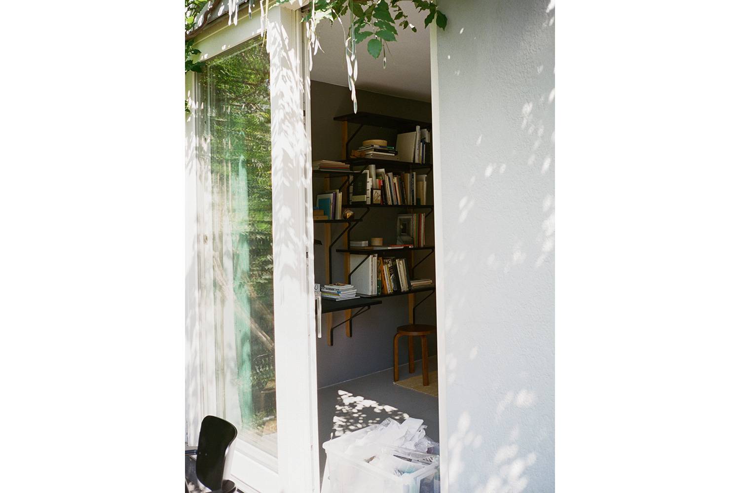 カアリ 壁付けシェルフ・デスクの通販 | 家具・インテリア通販 MAARKET