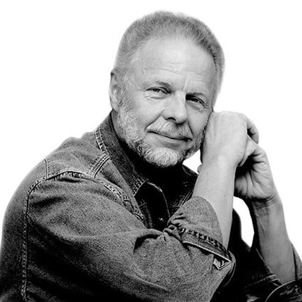 ティモ・サルパネヴァの通販 | 家具・インテリア通販 MAARKET マーケット