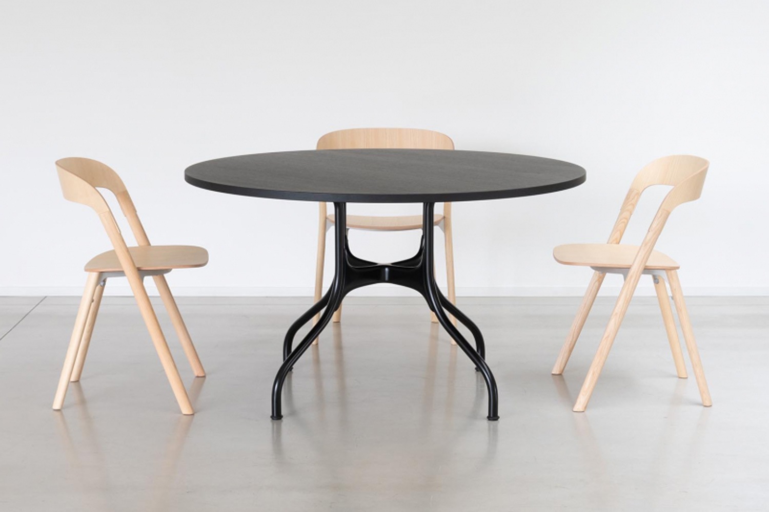 定価12万！ 現行品 MAGIS Pila Chair ブルレック兄弟② 定価12万！ 現行品 MAGIS Pila Chair ブルレック兄弟② - メルカリ