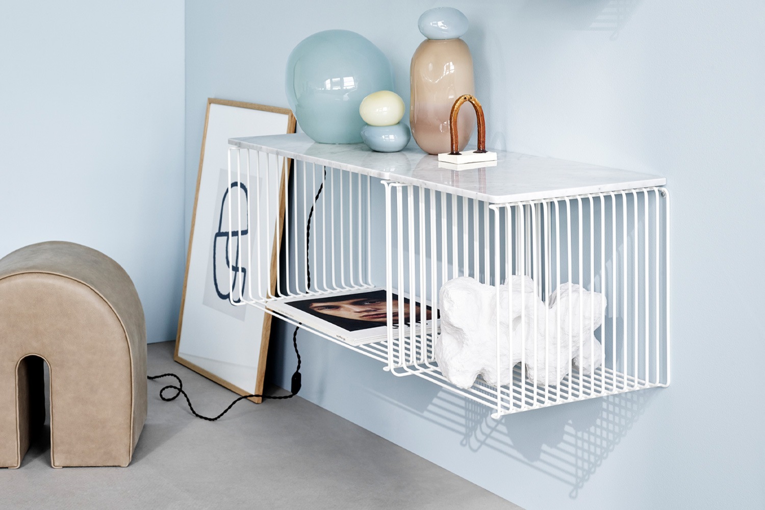 【美品】パントン ワイヤー シェルフ シングルサイズ 天板付き パントンワイヤー シングル シェルフの通販 | 家具・インテリア