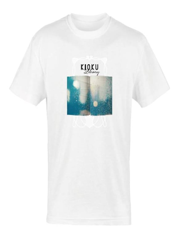 記憶の図書館　受注生産Tシャツ　G-白　缶バッジ付き