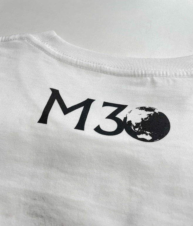 M30 Tシャツ白 星ブルーレッド