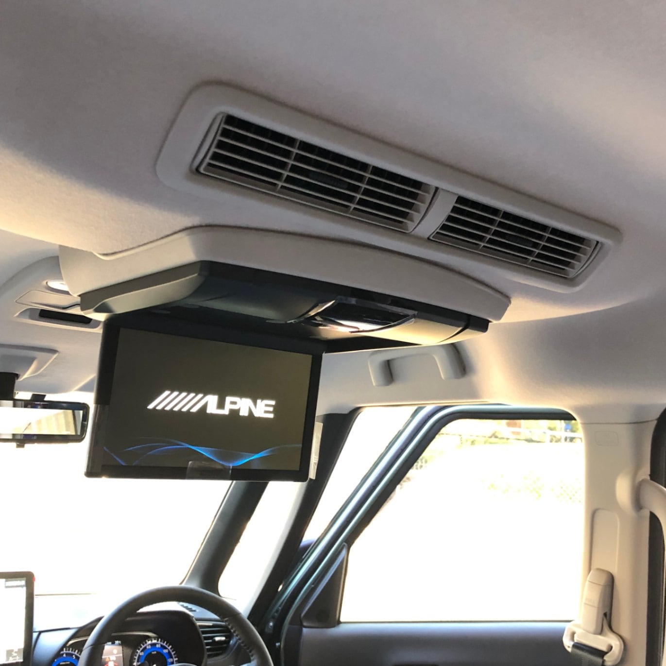 デリカミニ　ウィンドブレーカー MITSUBISHI MOTORS DELICA MINI ウィンドブレーカー