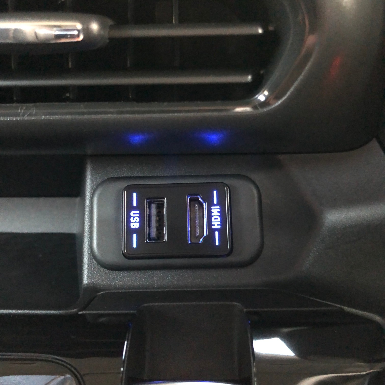 KBW-HDMI/USB-N00# �롼������HDMI/USB�����åȥѥͥ�