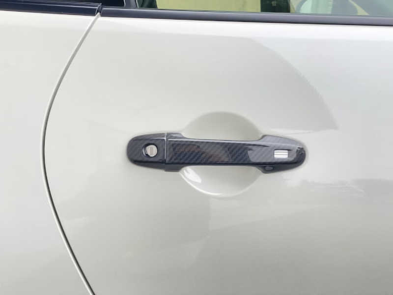 GR86 �ɥ��ϥ�ɥ륫�С�