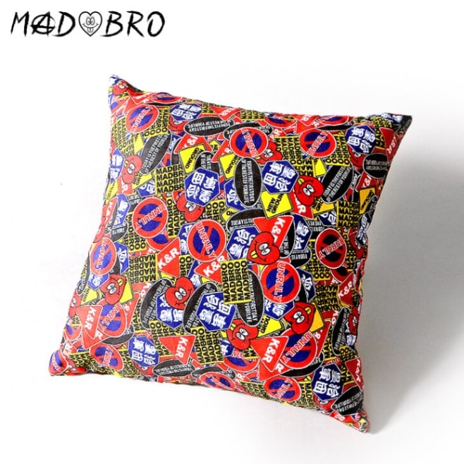 Totalpattern Cushion