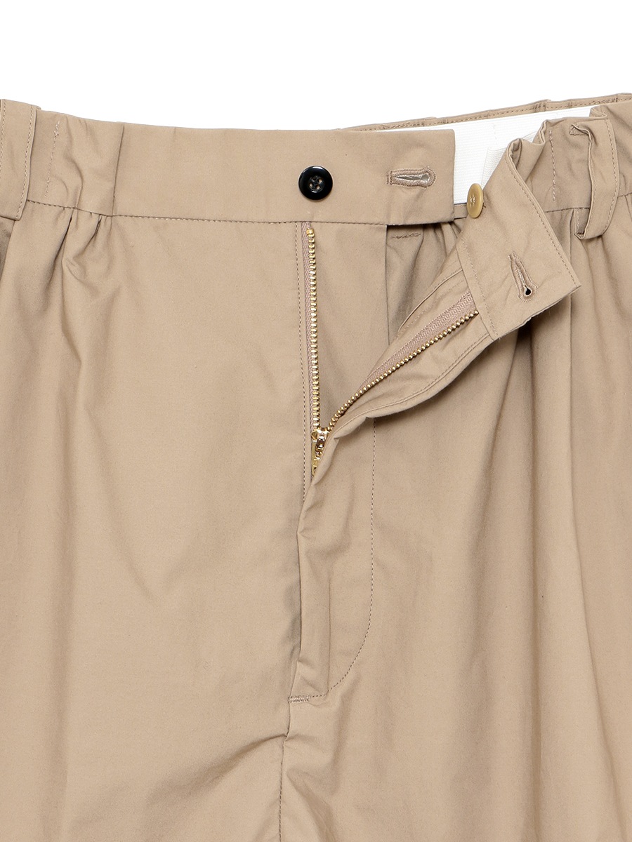 VOLUME GATHER SHORTS